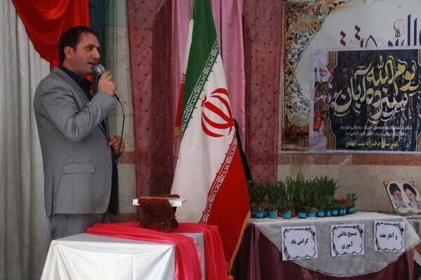 برگزاری یادواره شهدا در مدرسه بنت‌الهدی بهارستان ۲