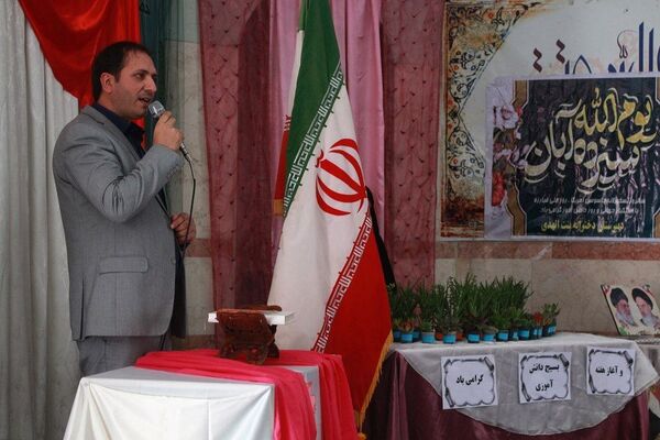برگزاری یادواره شهدا در مدرسه بنت‌الهدی بهارستان ۲