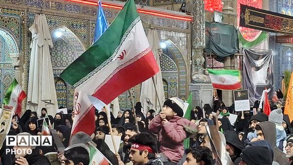 اجتماع بیعت مردم ولایی در میدان جهاد قم