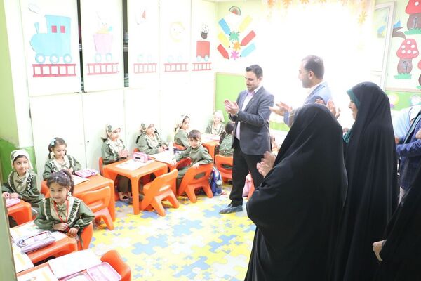 بازدید معاون نظارت و ارزیابی سازمان ملی تعلیم و تربیت کودک از کودکستان ملورین ناحیه دو شهرری 