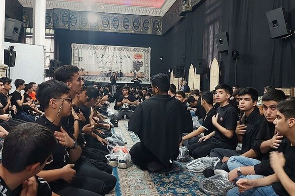 حضور پرشور دانش‌آموزان ناحیه 2 شهرری در دوازدهمین سوگواره احلی من العسل 