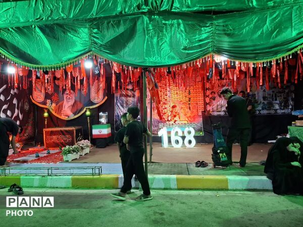 طنین نام ایران در طریق الحسین (ع)؛ روایت پرچم های برافراشته و مواکبی که به عشق خدمت به زوار بر پا شدند