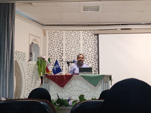 کارگاه خبرنگاری موبایلی با  مدیر عامل خبرگزاری پانا در مشهد 