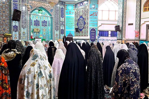 آشتی دانش‌آموزان ستایش وصابران یک  با خویشتن در خلوت اعتکاف