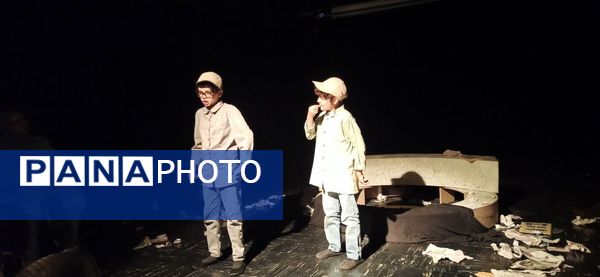 نمایش «گلدسته‌ها و فلک» در تبریز