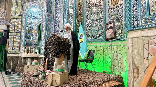 راهپیمایی مردم ولایتمدار شهرستان ورامین در محکومیت رژیم صهیونسیتی 