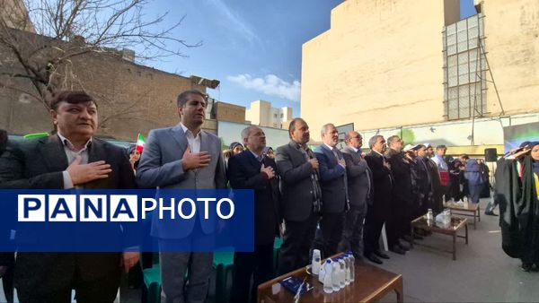 صدای انقلاب طنین انداز شد