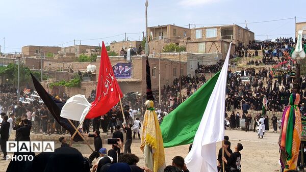 طنین نوای عاشورا در برزنون