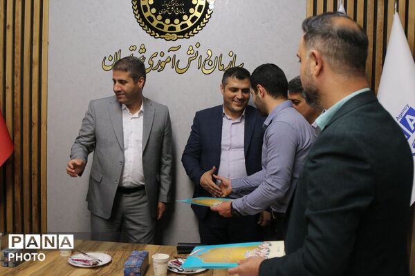 مدیرکل آموزش و پرورش شهرتهران از مسئولان سازمان دانش‌آموزی تهران تقدیر کرد
