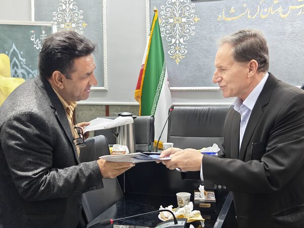 نشست خبری مدیرکل آموزش و پرورش استان کرمانشاه با اصحاب رسانه 