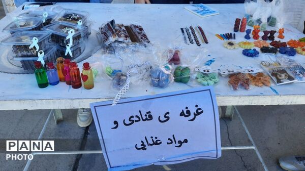 دستاوردهای دانش‌آموزان در غرفه کاروفناوری مدرسه سمیه