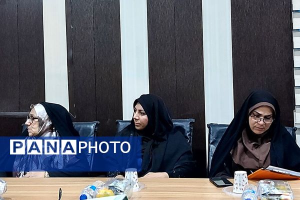 برگزاری نشست هم اندیشی عوامل اجرایی اردوی راهیان‌نور در قطب کهریزک