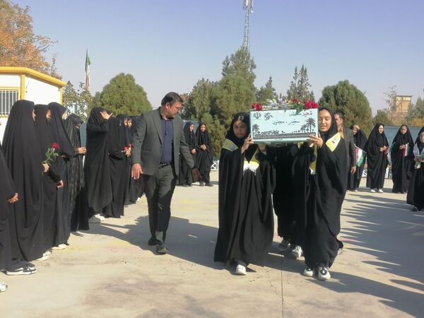 تشییع باشکوه شهید گمنام درسطح مدارس مه ولات