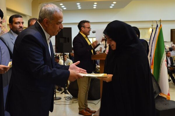 برگزاری مراسم گرامیداشت مقام معلم در بهارستان‌دو