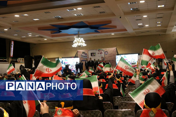 جلوه‌هایی از یادواره شهدای فرهنگی و دانش‌آموز استان قم