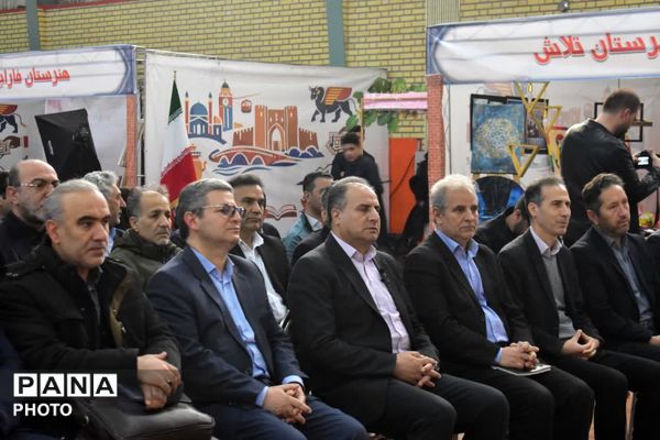 هنرستان‌های ناحیه دو تبریز روی صحنه