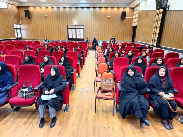 کارگاه آموزشی و توجیهی مربیان پیشتاز تربت حیدریه 