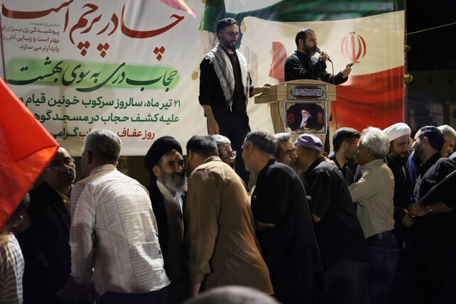 شکوهِ خدمت‌رسانی در بدرقهٔ کاروانِ خادمانِ جاجرمی