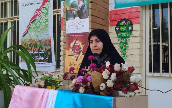 شهدا با مهر رفتند تا مهرمان پر مهر بماند