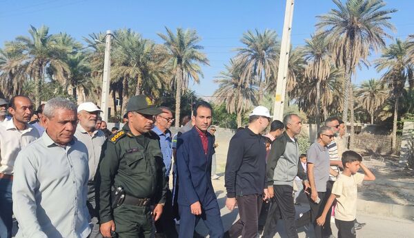 برگزاری همایش پیاده‌روی خانوادگی در مارم