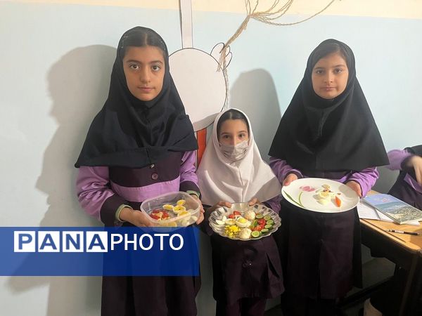 برگزاری صبحانه سلامت و روز جهانی تخم مرغ در دبستان فاطمه الزهرا شهرستان شیروان