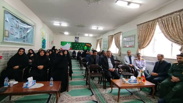 یادواره شهدای دبستان شاهد بنت‌الحسین تبریز با عطر فاطمی