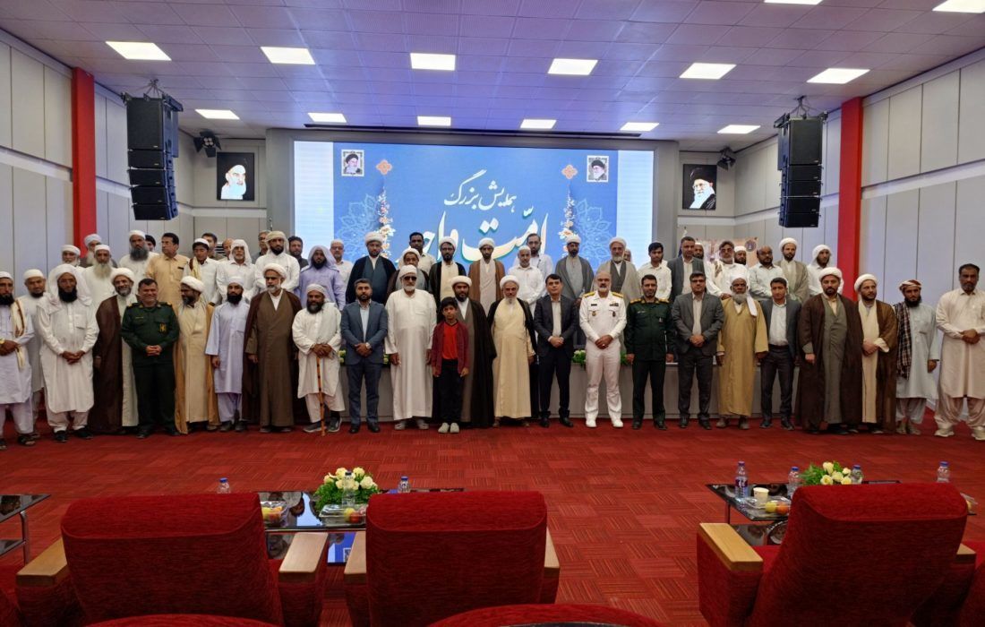 وحدت مردم جاسک نمونه‌ای عملی از امت واحد اسلامی است