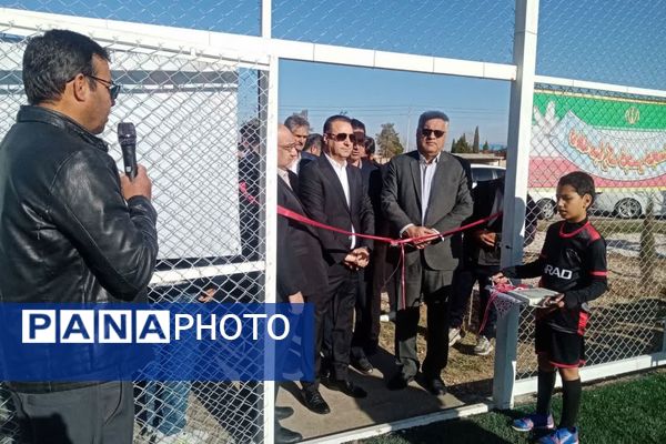  خدمت‌رسانی دولت به مردم زرقان در دهه فجر 