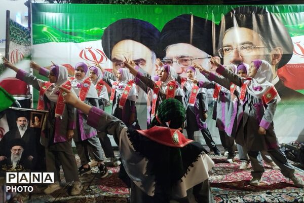 تجمعات شبانه با حضور پرشور پیشتازان؛ صحنه هایی از پویایی، همبستگی و امید