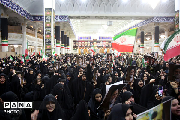 وداع با پیکر مطهر وزیر شهید اطلاعات در قم