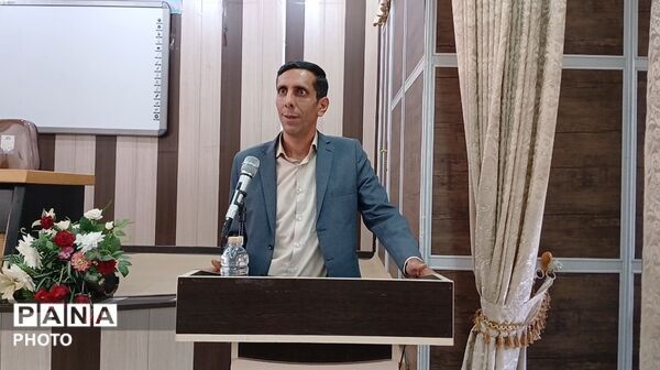 جلسه مدیران مدارس شهرستان بن