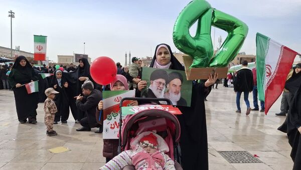 شکوه حضور نوجوانان در راهپیمایی 22 بهمن مردم قم