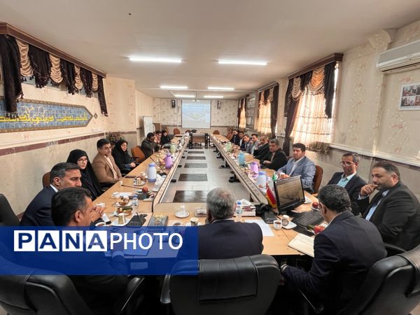 جلسه پیگیری طرح کیفیت بخشی آموزش در شهرستان قدس