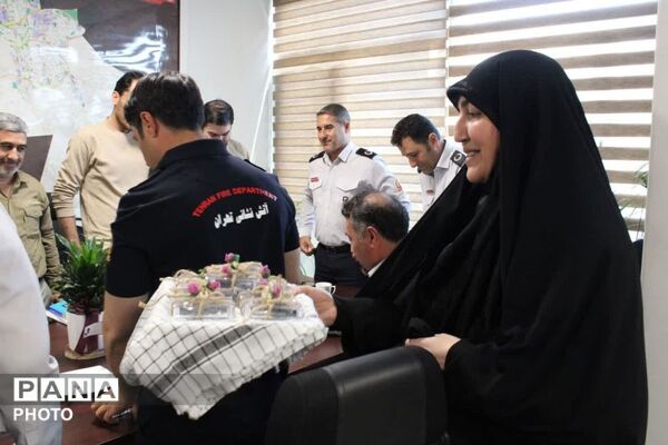 تقدیر و تشکر از نیروهای فداکار آتش نشان