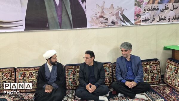 تجلیل از زوج فرهنگی‌ خانواده شهیداسدی 