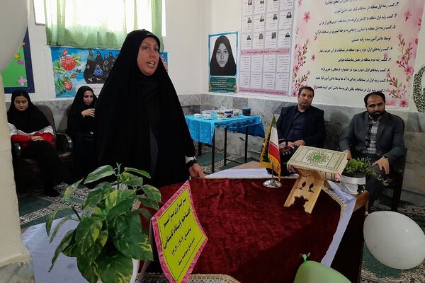آغاز فعالیت‌های مهارت محور پایگاه تابستانی در دبیرستان توحید یک