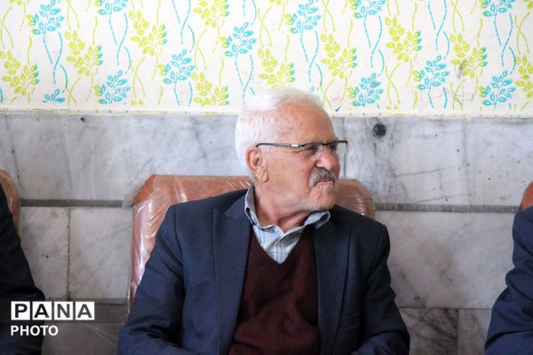 آیین بزرگداشت «خاطره‌سازان» در آموزشگاه شهید جوادی
