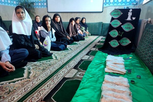 عطر فاطمی در دبستان شهید معظم