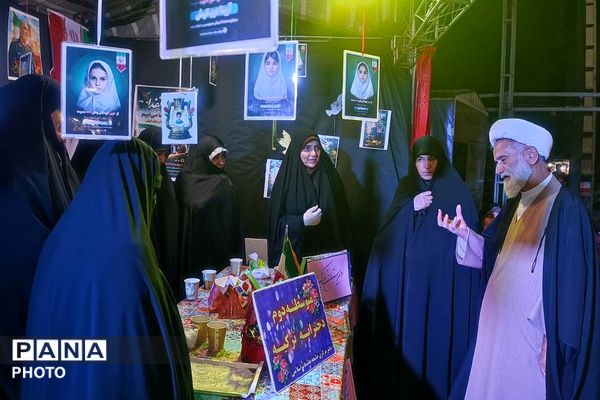 خدمت رسانی دانش‌آموزان و فرهنگیان دبیرستان تزکیه شهرری در موکب بسیج دانش آموزی 