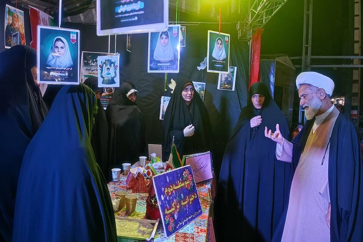 خدمت رسانی دانش‌آموزان و فرهنگیان دبیرستان تزکیه شهرری در موکب بسیج دانش آموزی 