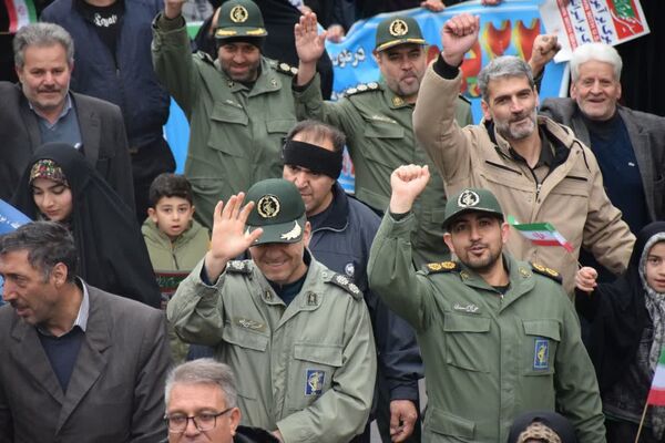  لبیک ملت ایران به فرمان رهبری