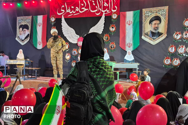 طنین یاد شهدای دانش‌آموز در ۱۶۸ شب میبد