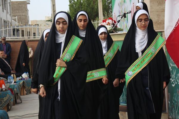 آیین نواختن زنگ آغاز سال تحصیلی در سمنان