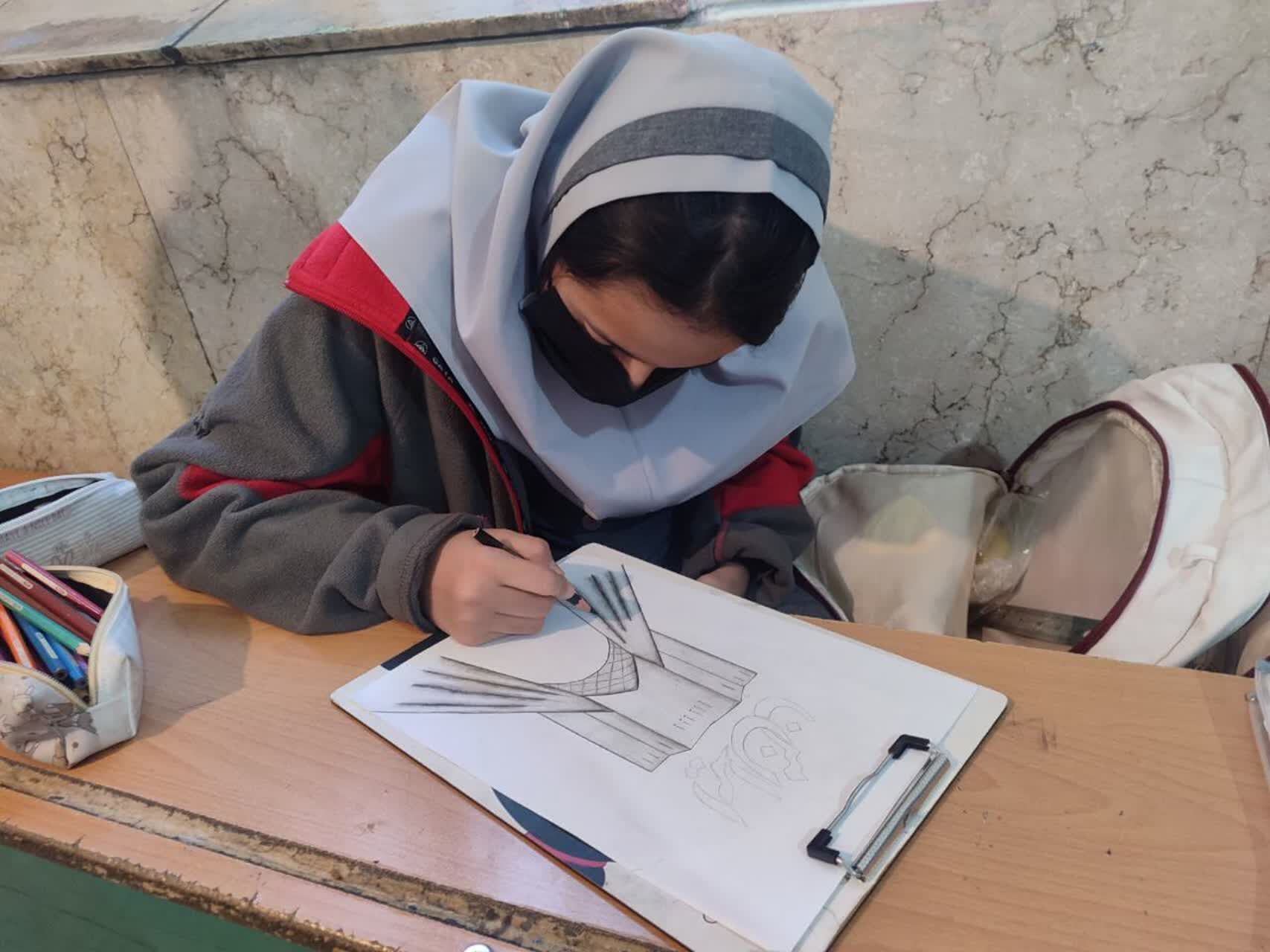 دهه فجر و طلوع هنر در دبستان مینوی خرد