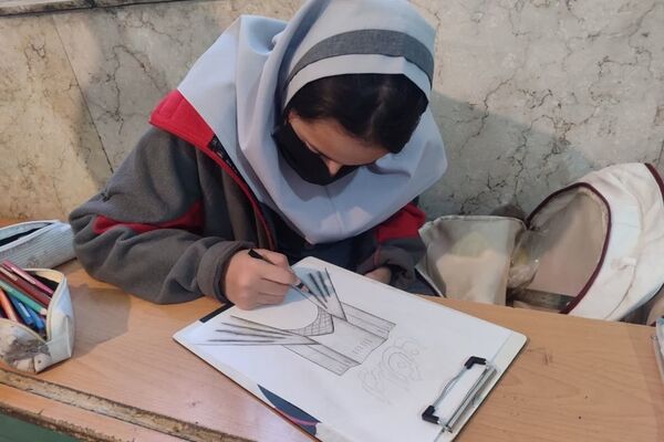 دهه فجر و طلوع هنر در دبستان مینوی خرد
