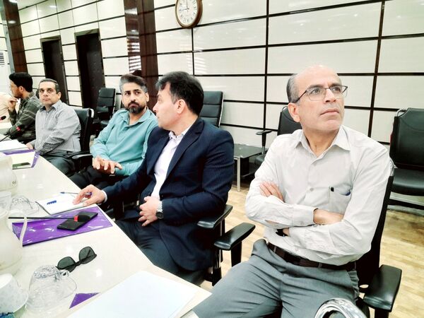 کارگاه آموزشی آشنایی با قانون و آیین‌نامه رسیدگی به تخلفات اداری در بوشهر