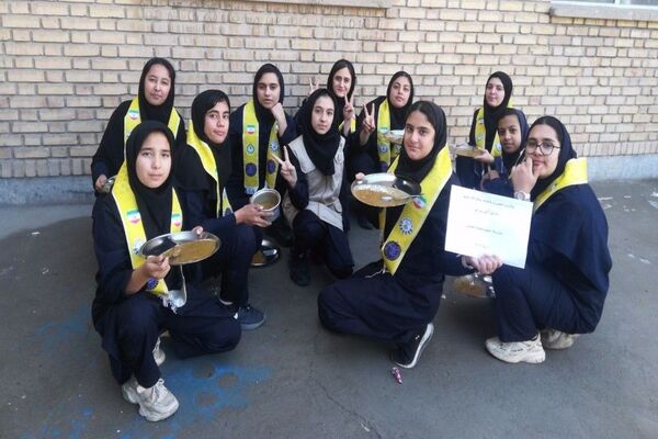 مراسم ولادت حضرت فاطمه زهرا (س) و روز مادر در دبیرستان شهید مجید دهنوی