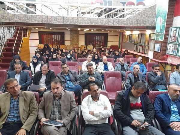 جلسه‌ کیفیت بخشی آموزشی مدیران مدارس مقطع متوسطه اول آموزش و پرورش شهرستان ملارد 