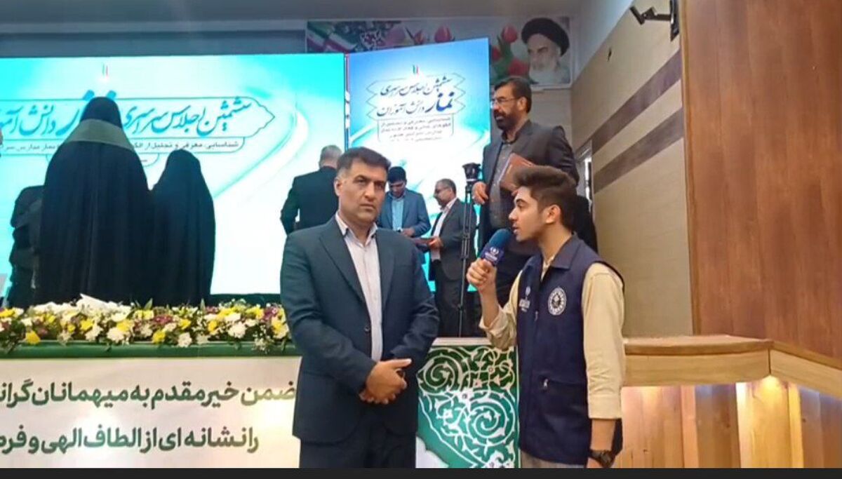 اقامه نماز در مدارس شاهرود انگیزه‌ای دوچندان برای دانش‌آموزان است