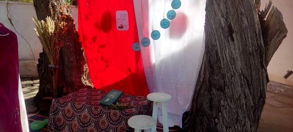 فرهنگ و شادی در جشن یلدای دانش‌آموزان دبستان مولوی فین